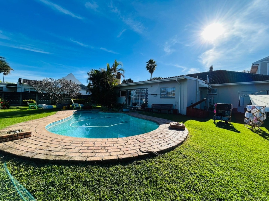 4 Bedroom Property for Sale in Beacon Bay Eastern Cape